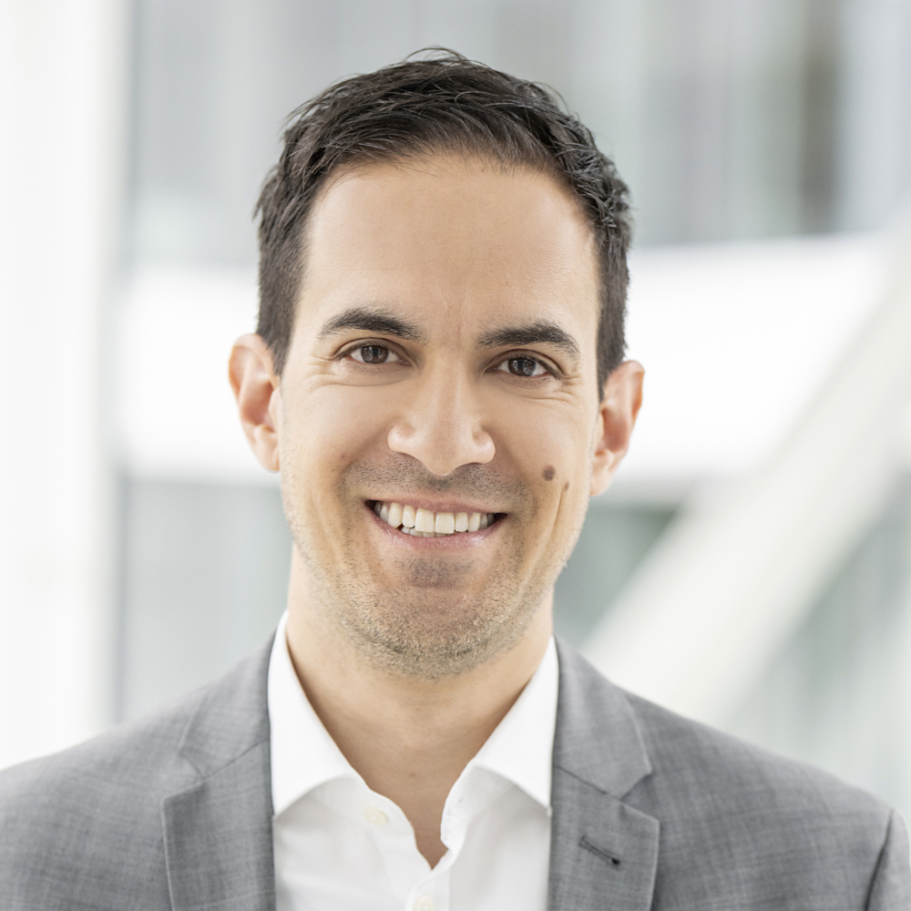 Dr. Jochen Mahadevan