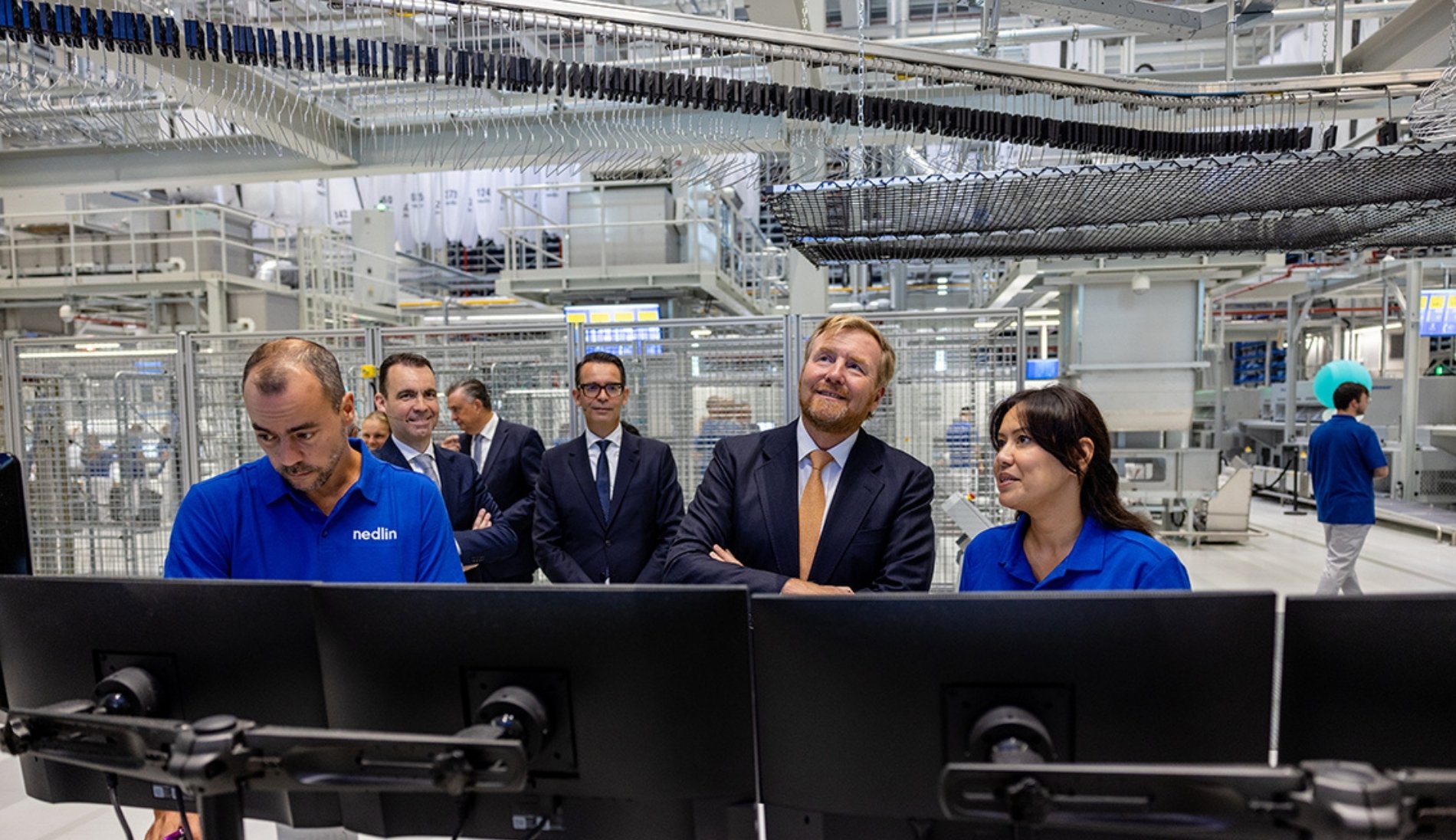 King Willem-Alexander and the owners of Nedlin, Stef and Luuk de Win